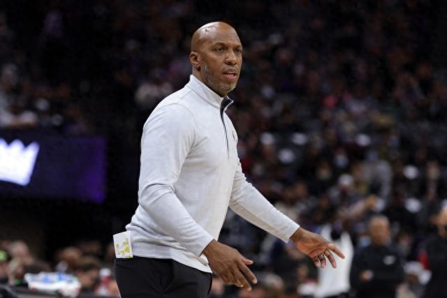 下届还有李凯尔吗 苏群:我的理解他是一次一签